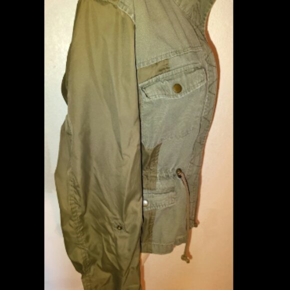 American Rag CIE Women's Cargo Jacket Olive Green Zip Front Snap Hooded Size XL. - Picture 2 of 8